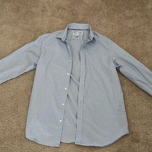 Men's Light Blue Button-Up Shirt